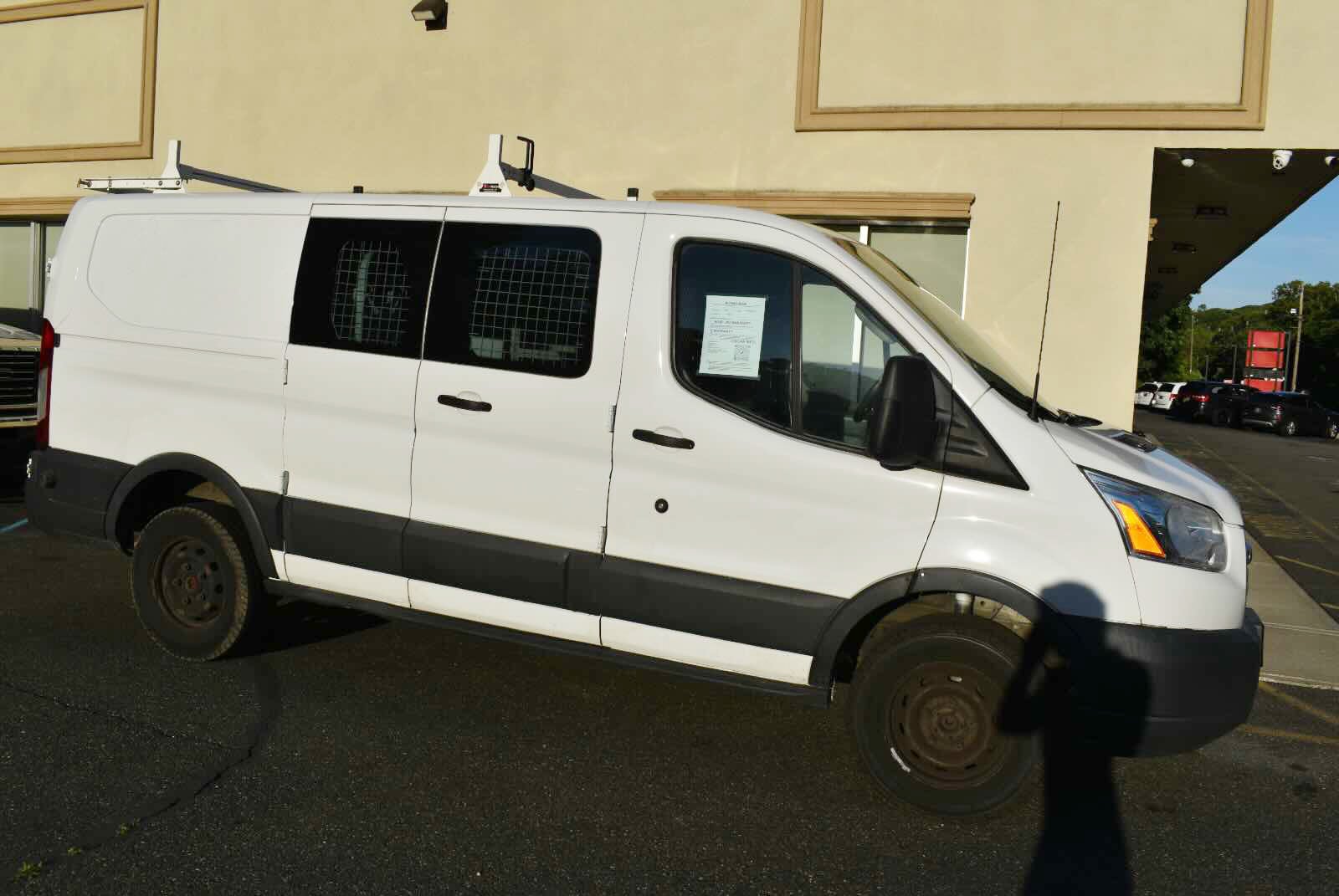 ford transit van 2017 1FTYR1ZMXHKA74580 image ford transit van 2017 1FTYR1ZMXHKA74580 image